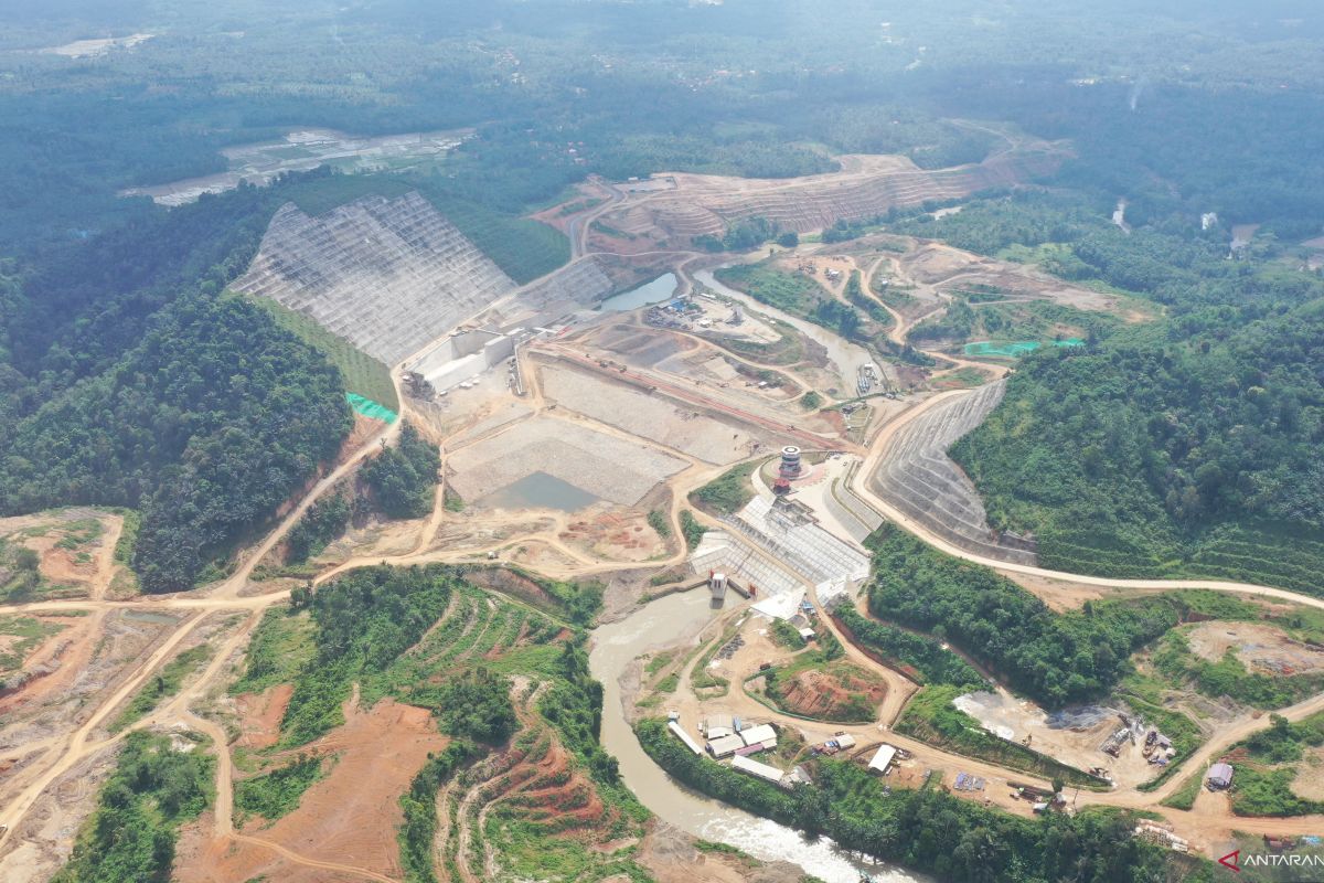 Waskita Karya: Proyek bendungan tetap berjalan di tengah pandemi