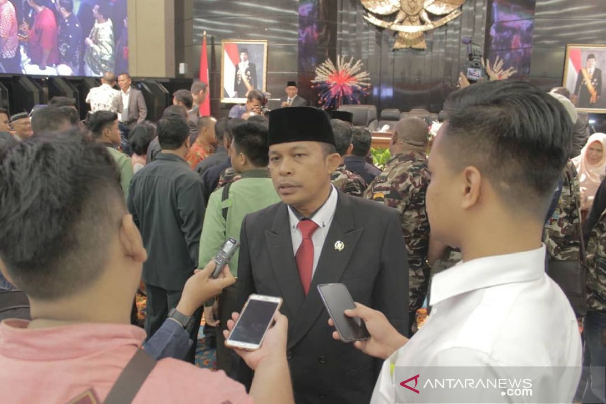 Gubernur Anies dikritik tak libatkan DPRD berlakukan kebijakan PSBB total