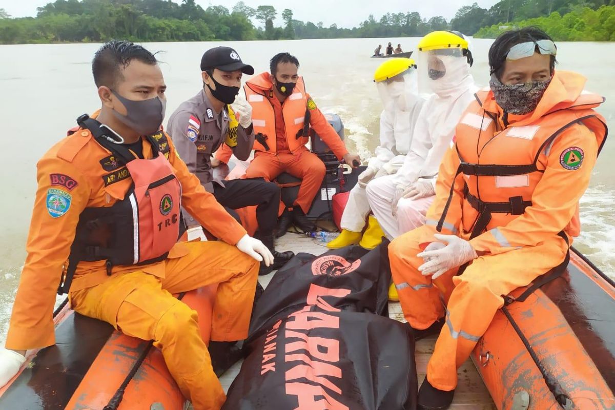 Warga Sungai Uluk ditemukan mengapung di Teluk Sindor