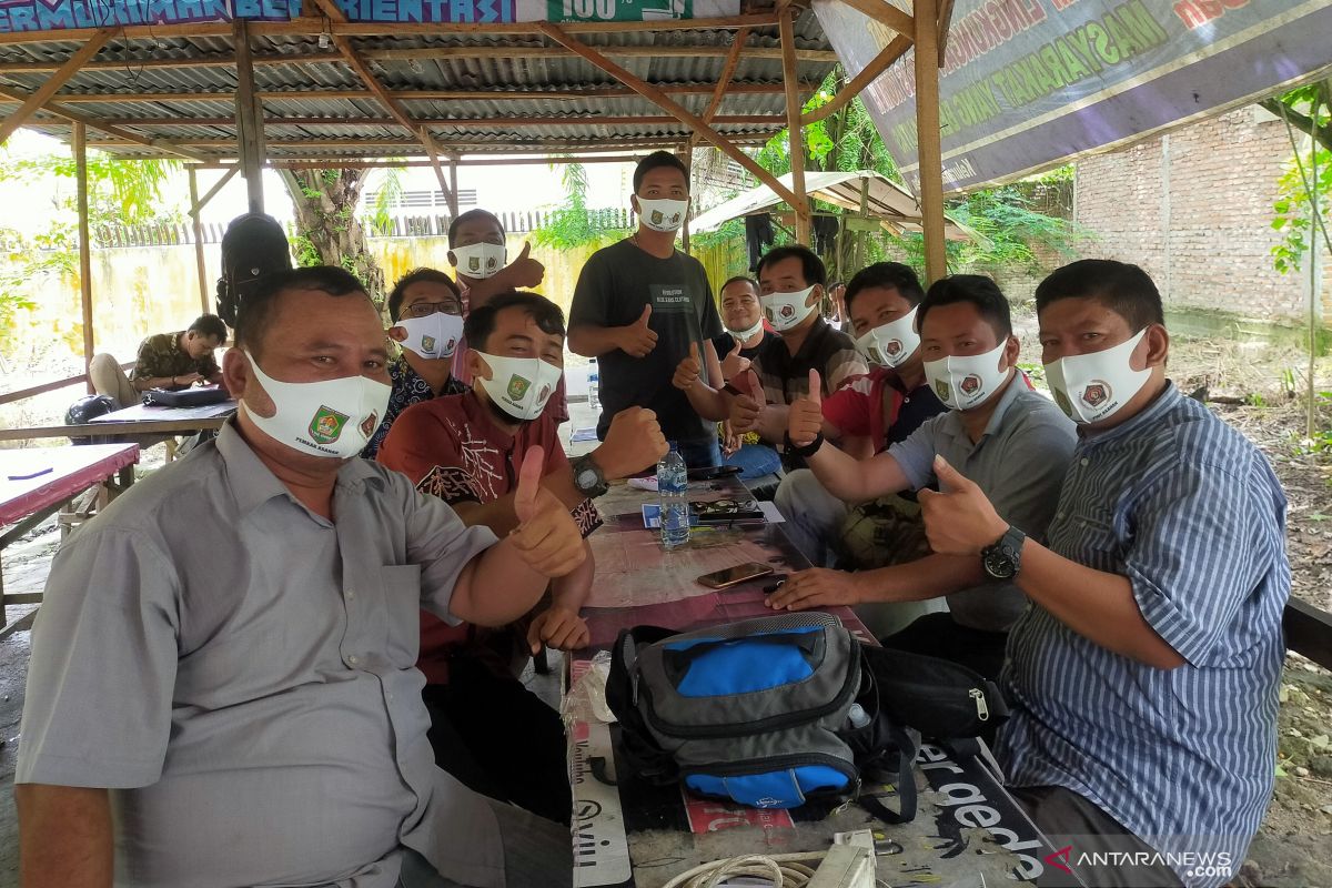 Jelang konferensi, PWI Asahan kampanye masker kepada wartawan