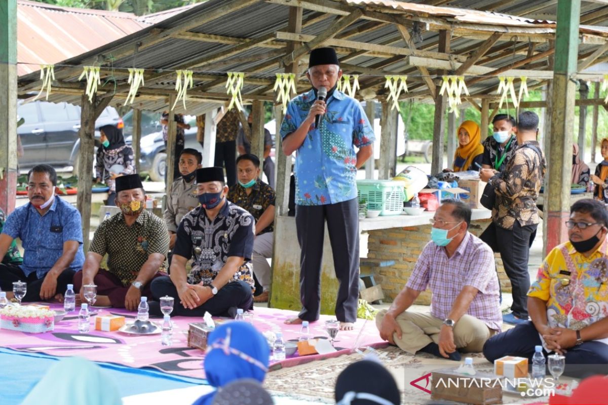 Bupati Asahan resmikan jalan Raja Tonga Desa Ledong Timur