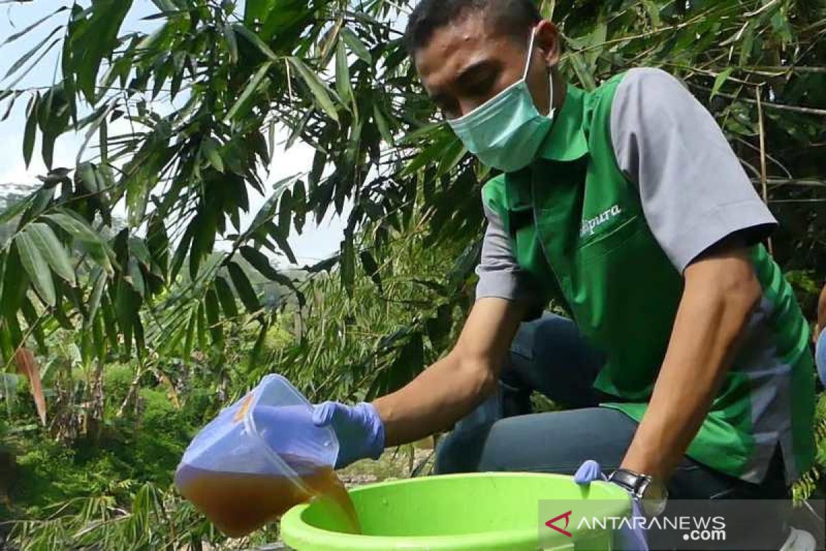 Dalami dugaan pencemaran, DLH Temanggung ambil sampel air Sungai Elo
