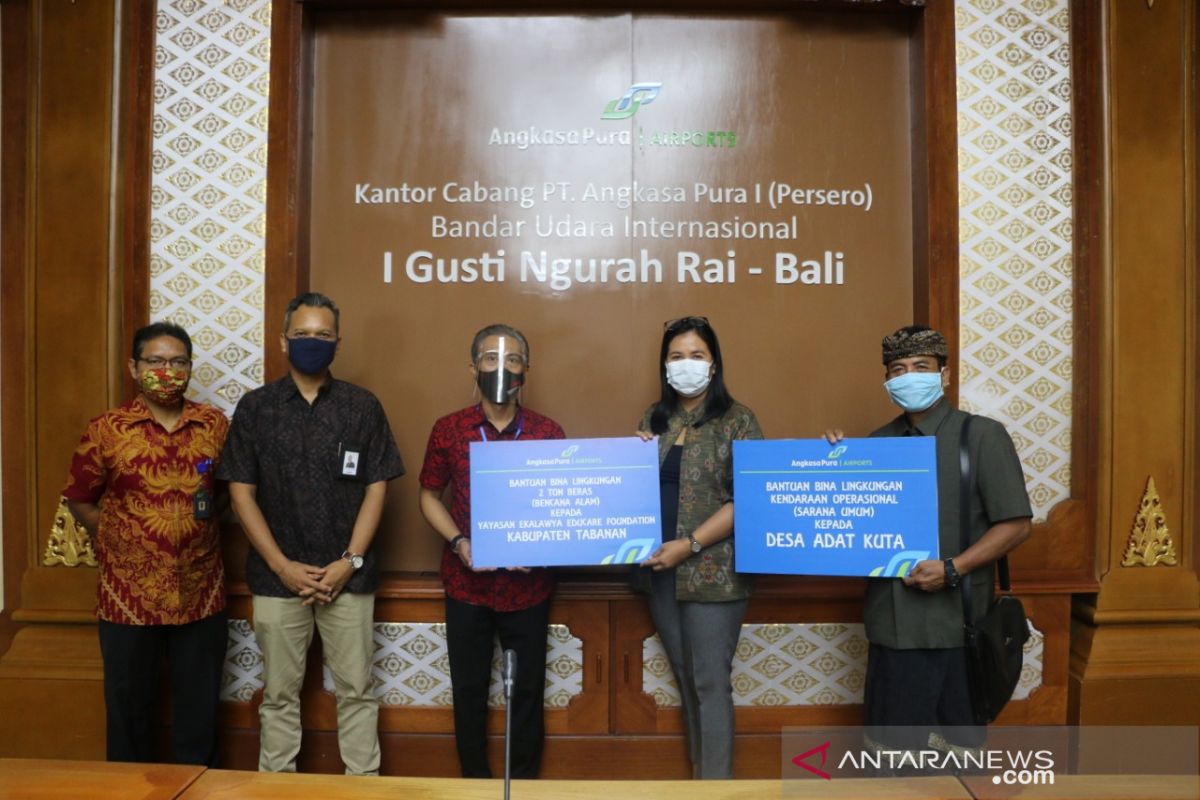 Bandara I Gusti Ngurah Rai salurkan Bantuan Bina Lingkungan