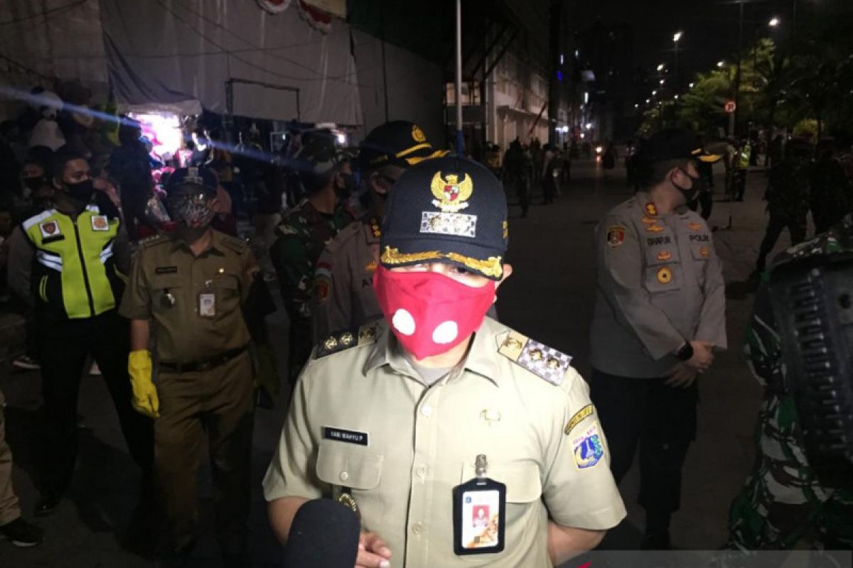 Pemkot Jakbar gandeng RT/RW gelar "ronda keliling" 3M di masa PSBB