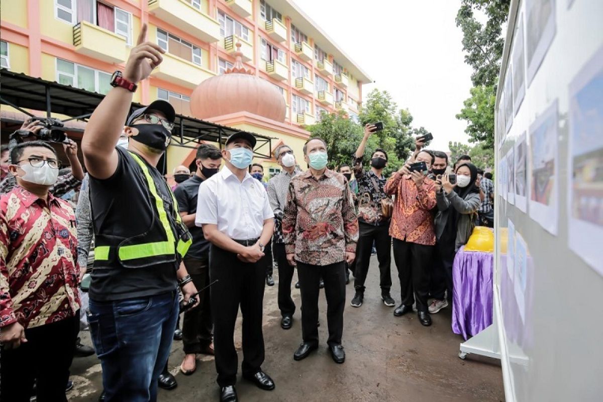 Menteri PMK: Kesadaran masyarakat Medan pakai masker masih  rendah