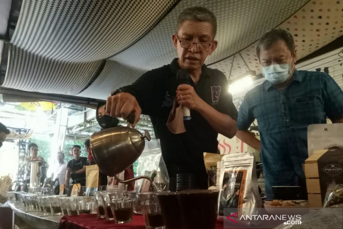 Kopi sumsel harus mendunia dengan  identitas sendiri