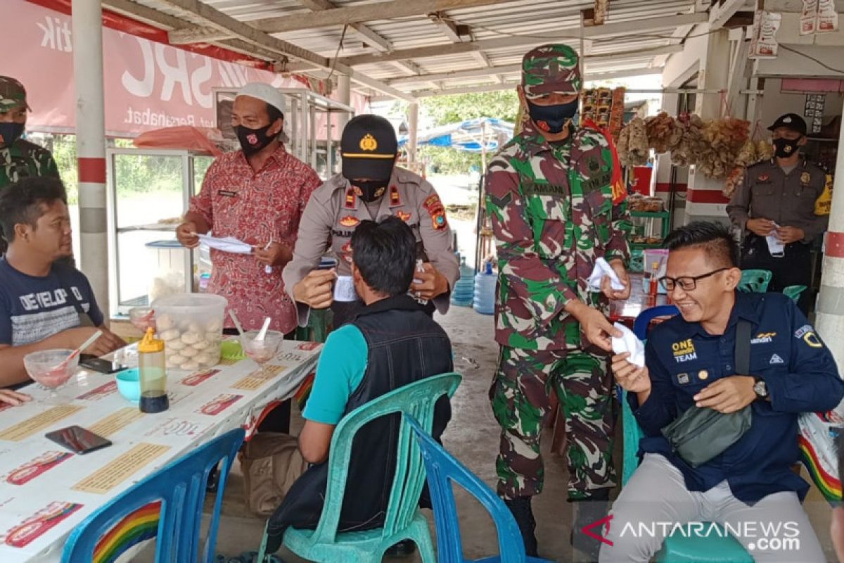 Cegah penyebaran COVID-19, Polres Bangka Barat gencarkan sosialisasi 3M