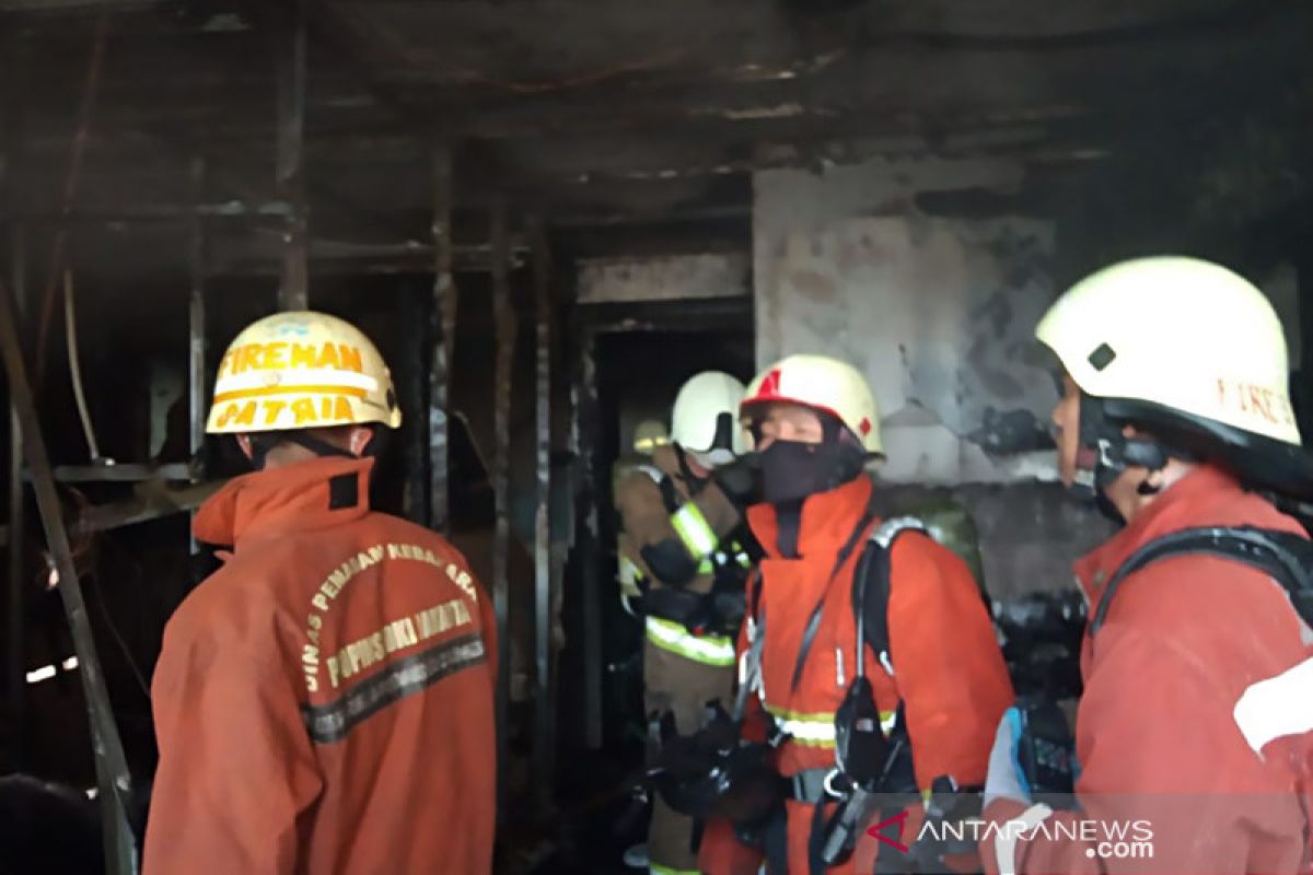 Kebakaran di Apartemen Sentral Timur diduga dari bara puntung rokok