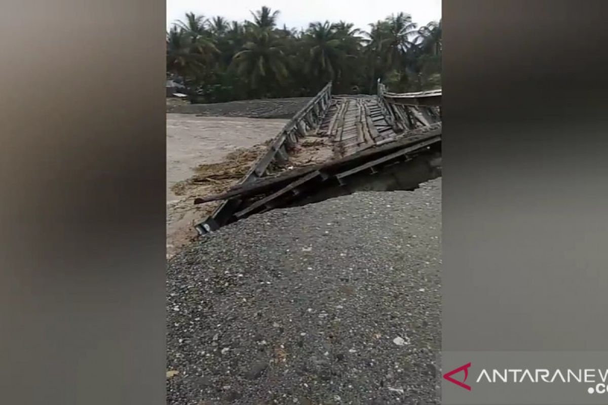 Banjir terjang Desa Tompe Sulawesi Tengah