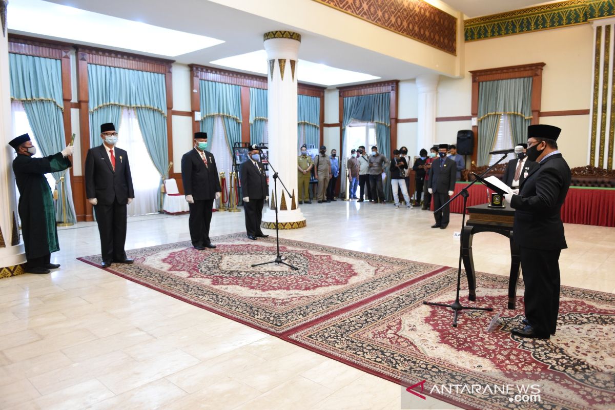 Sekdaprov Kepri lantik tiga pejabat pimpinan tinggi pratama
