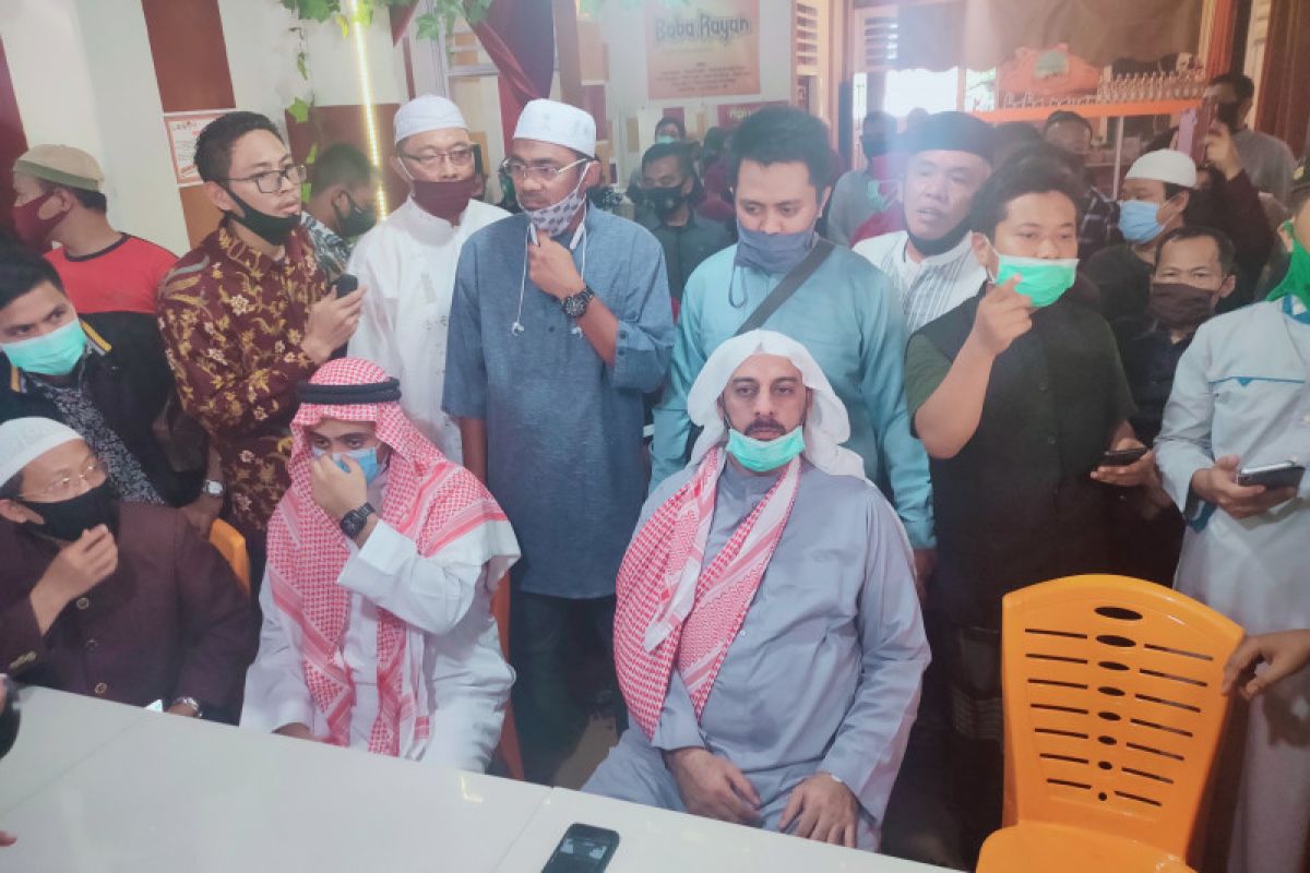 Syekh Ali Jaber sebut pelaku penyerangan orang yang terlatih