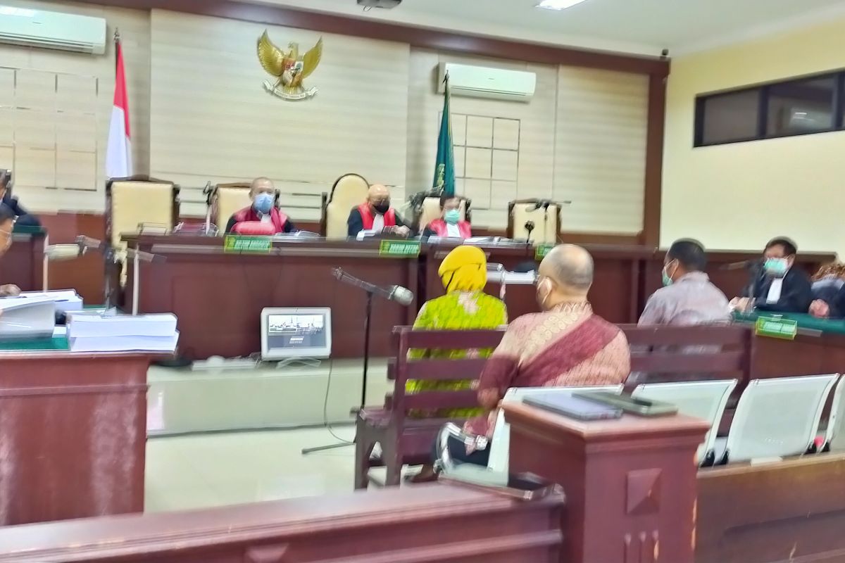 Pejabat korupsi di Sidoarjo dituntut KPK bervariasi