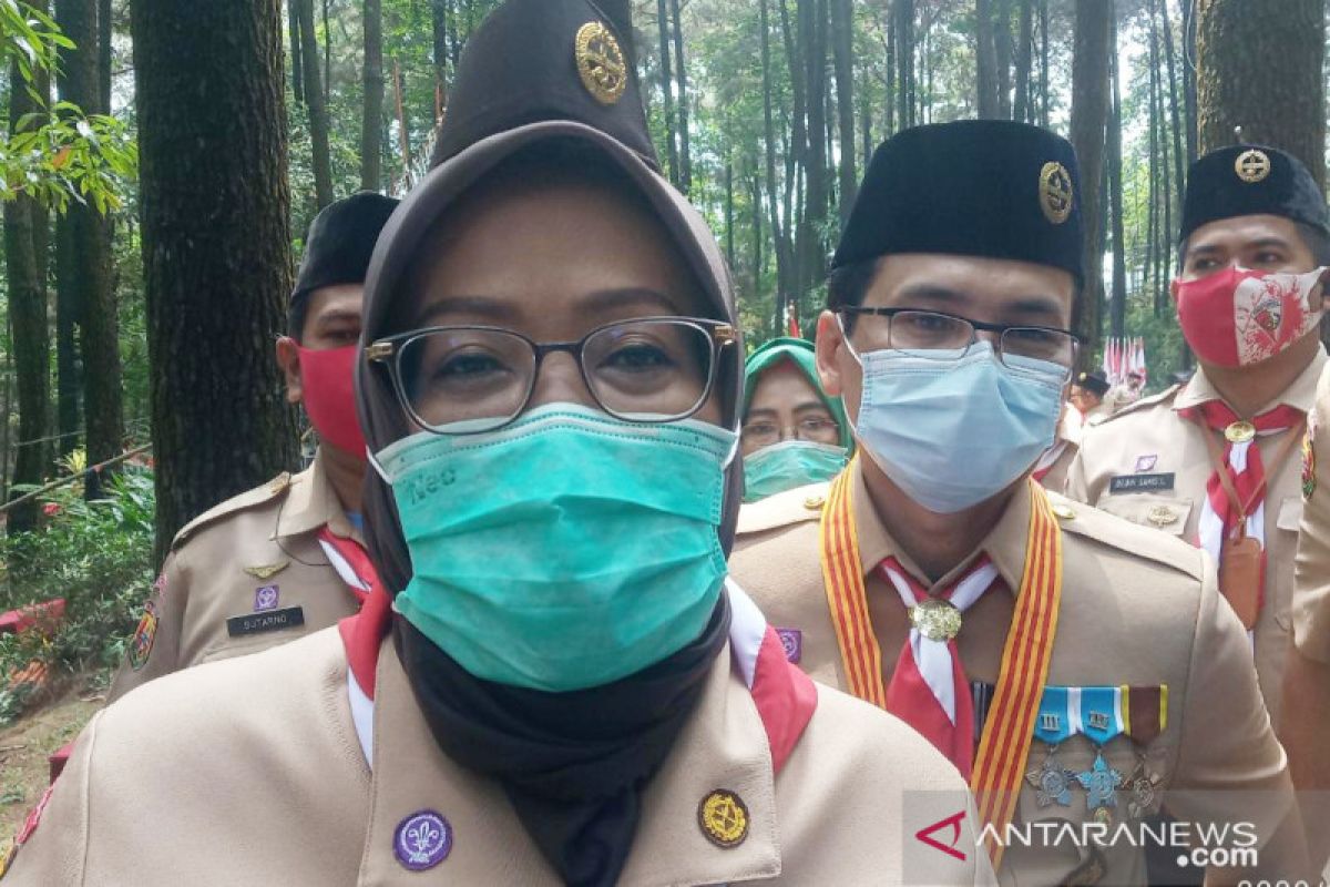 Bupati Bogor : Stasiun dan terminal sepi hari pertama PSBB total DKI