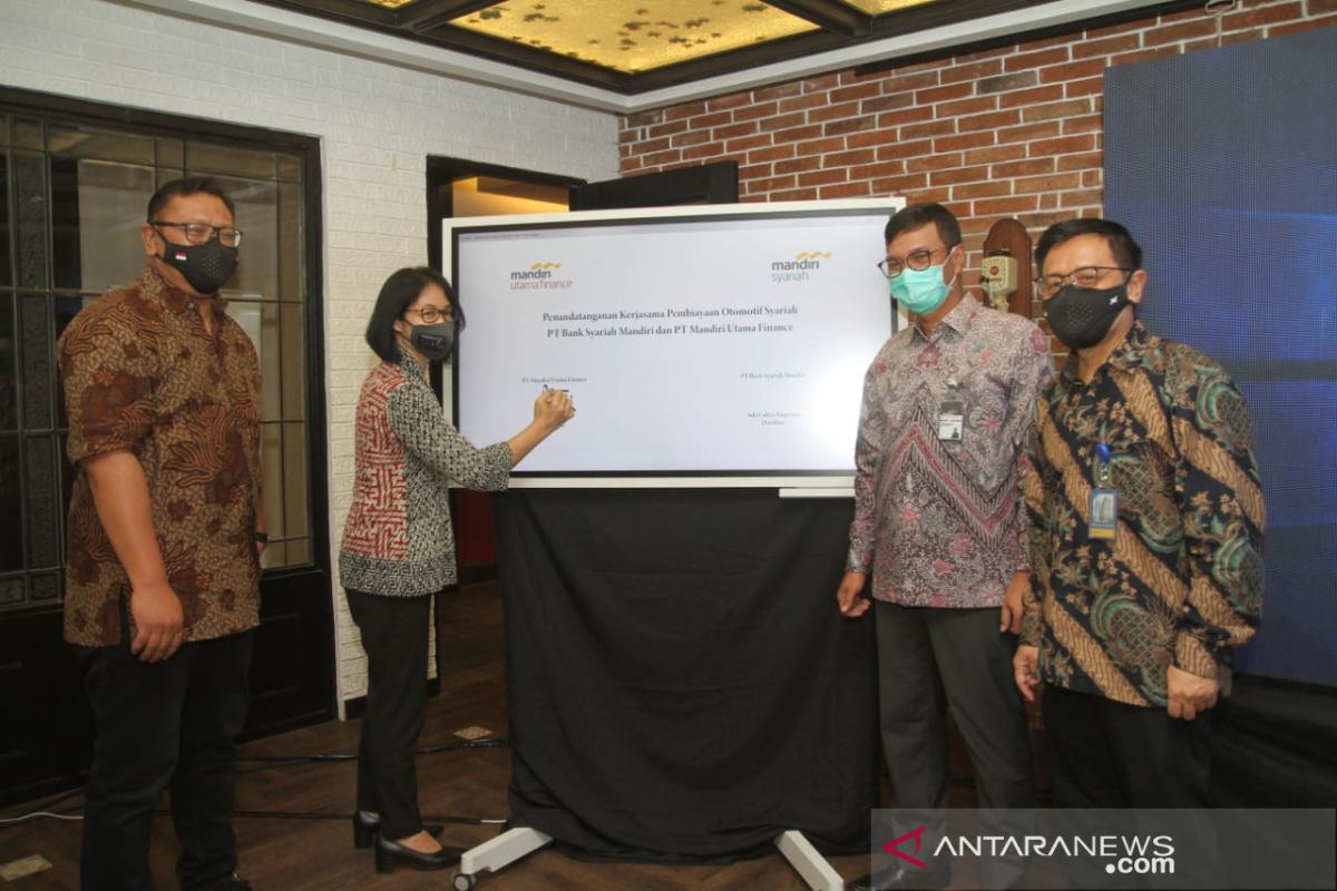 Mandiri Syariah & MUF perluas layanan pembiayaan otomotif syariah