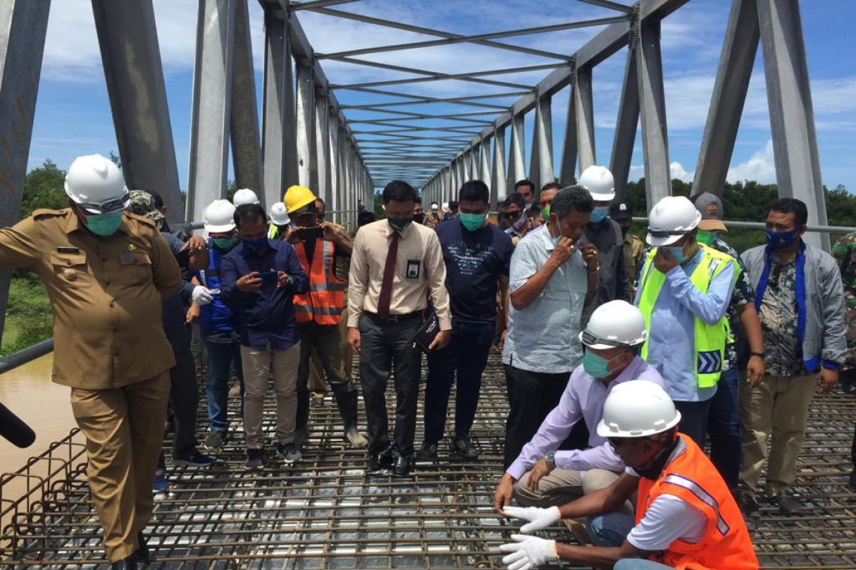 Plt Gubernur tinjau jembatan terpanjang di Aceh