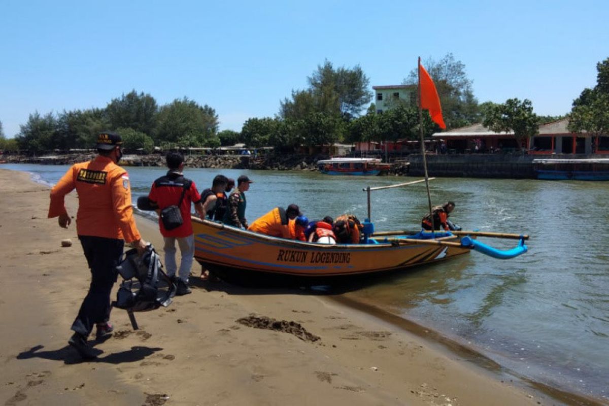 Dihamtam ombak, seorang nelayan tenggelam di Pantai Logending