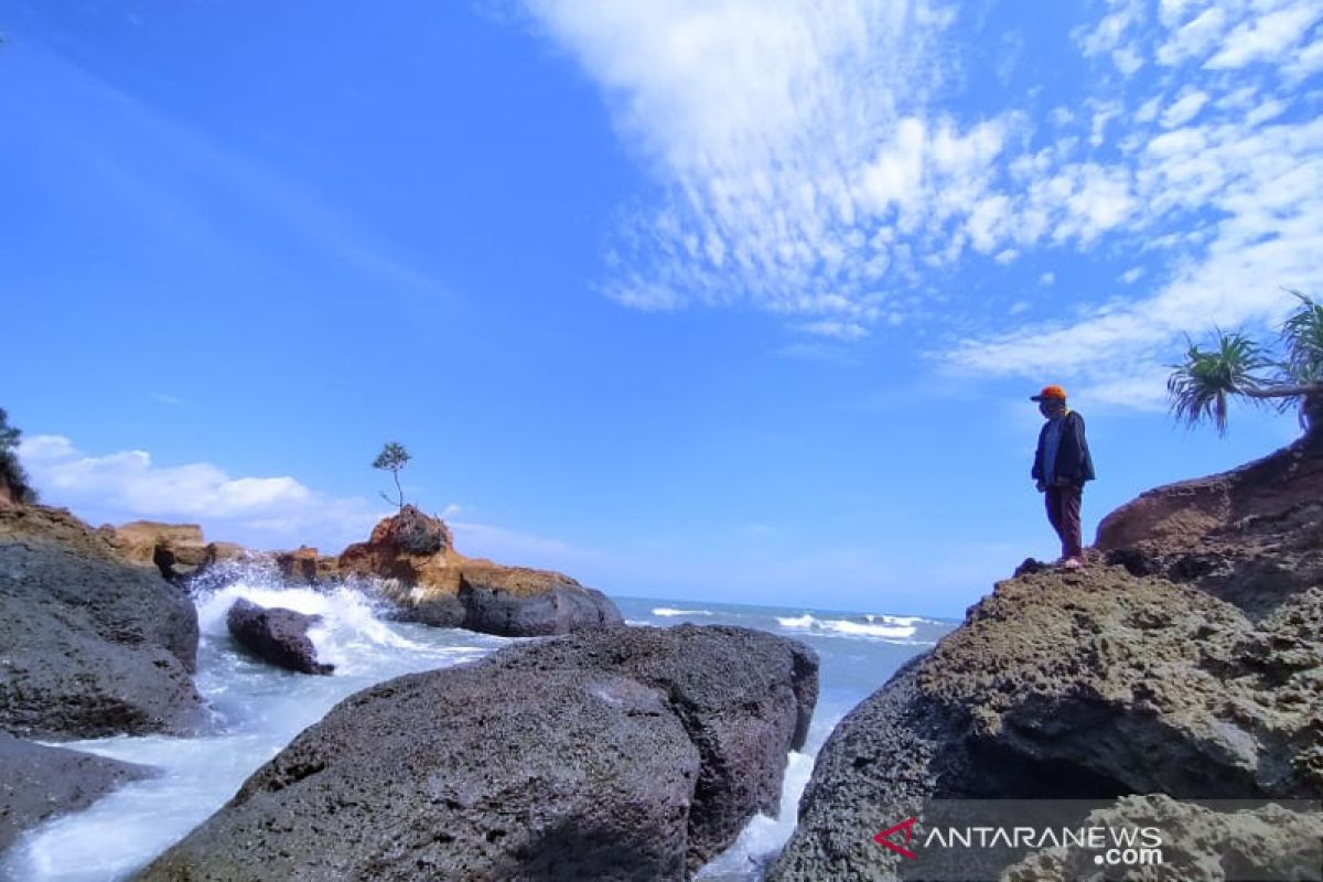 Menikmati eksotisme Pantai Padang Betuah Bengkulu Tengah