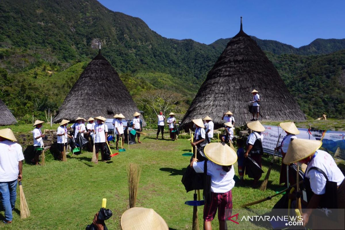 BOPLBF ajak masyarakat desa wisata Wae Rebo lakukan Gerakan BISA