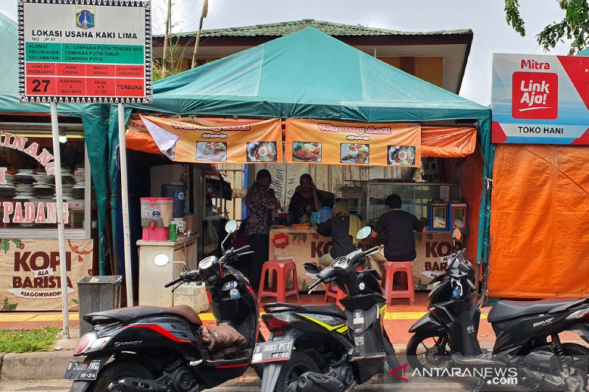 PSBB Jakarta, ada UMKM kuliner di Cempaka Putih layani makan di tempat