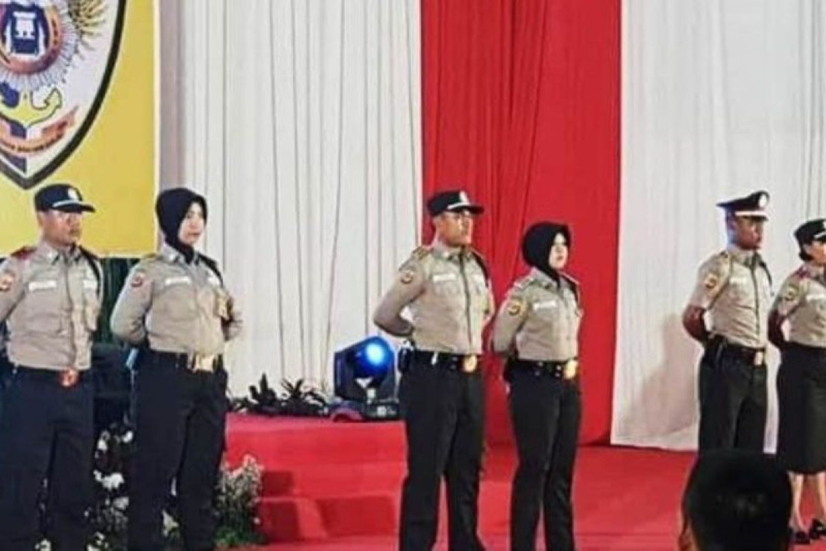 Polri kenalkan seragam baru satpam