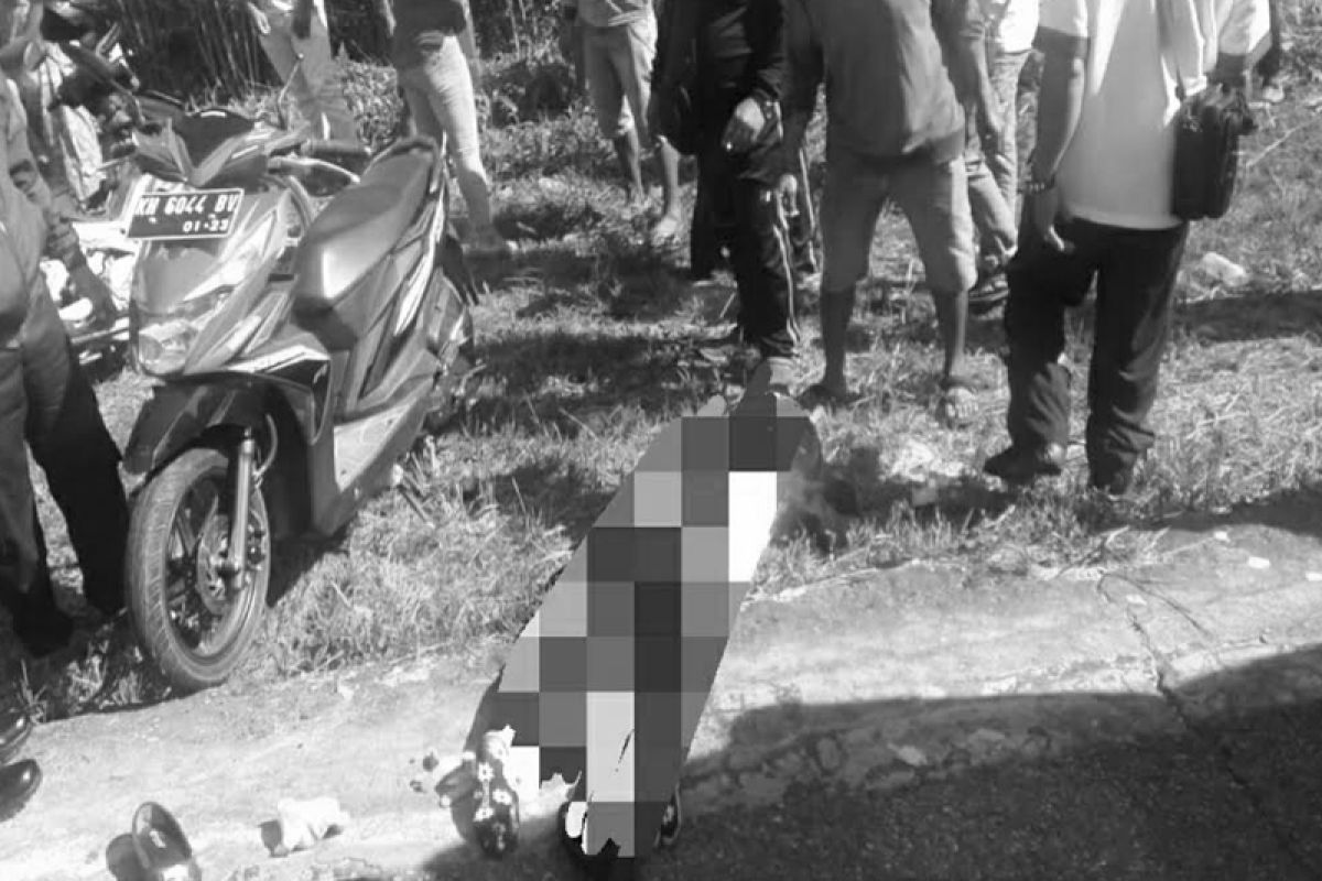Diduga korban tabrak lari, seorang wanita muda di Kapuas tewas berlumuran darah