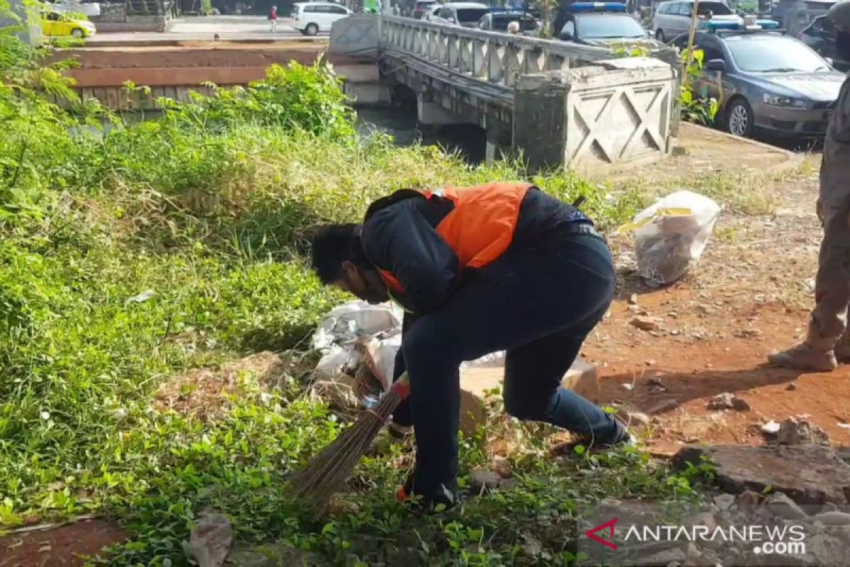 Sejumlah pengendara terjaring Yustisi di perbatasan Jaktim-Bekasi