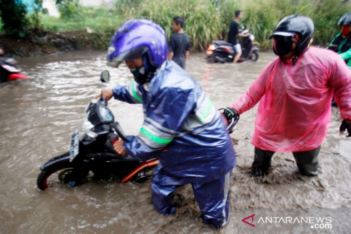 DPUPR Kabupaten Bogor anggarkan Rp4 miliar perbaiki Jalan Bojonggede