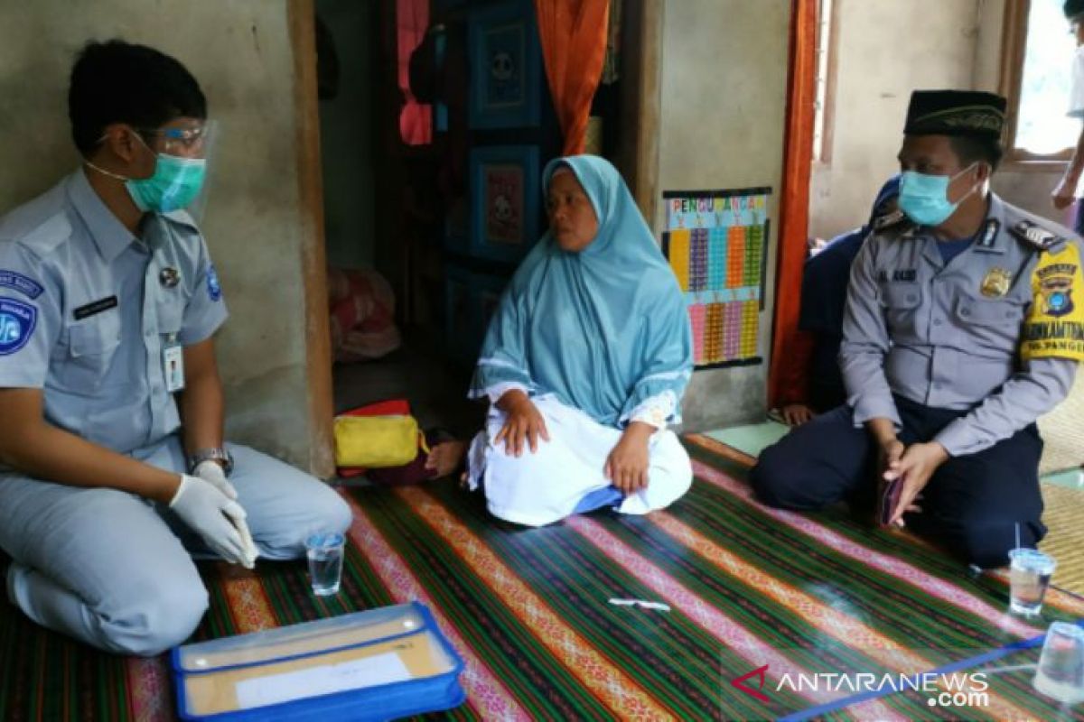 Kurang dari 24 jam, Jasa Raharja serahkan santunan korban lakalantas di Bangka Barat