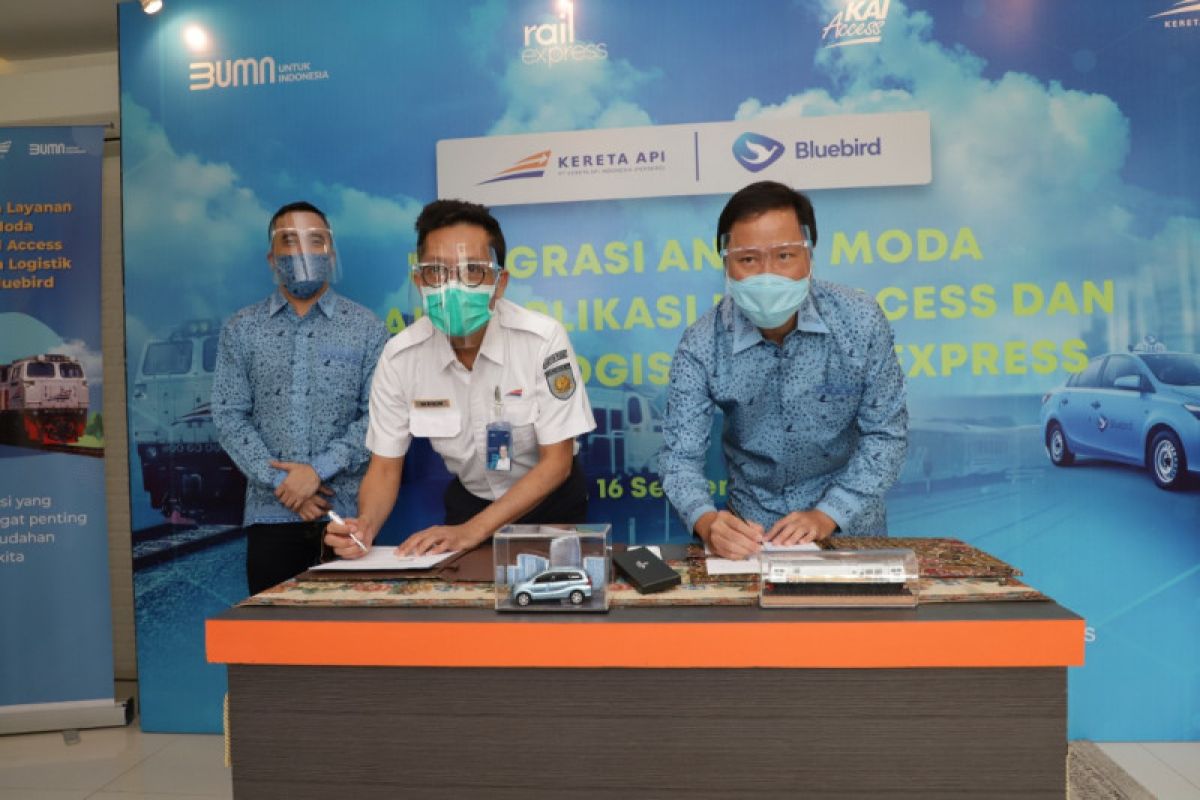 KAI gandeng BlueBird fasilitasi angkutan lanjutan