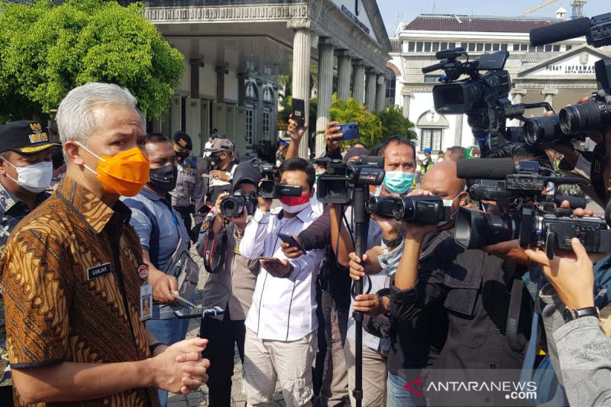 Ganjar buka ruang aspirasi penolak UU Cipta Kerja