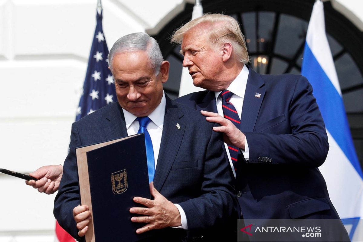 PM Netanyahu hapus Trump dari foto spanduk Twitternya