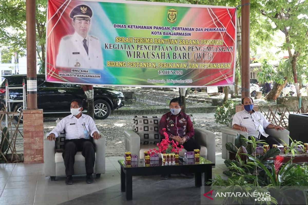 Diserahkan Walikota, DKP3 Banjarmasin bantu ratusan WUB binaan