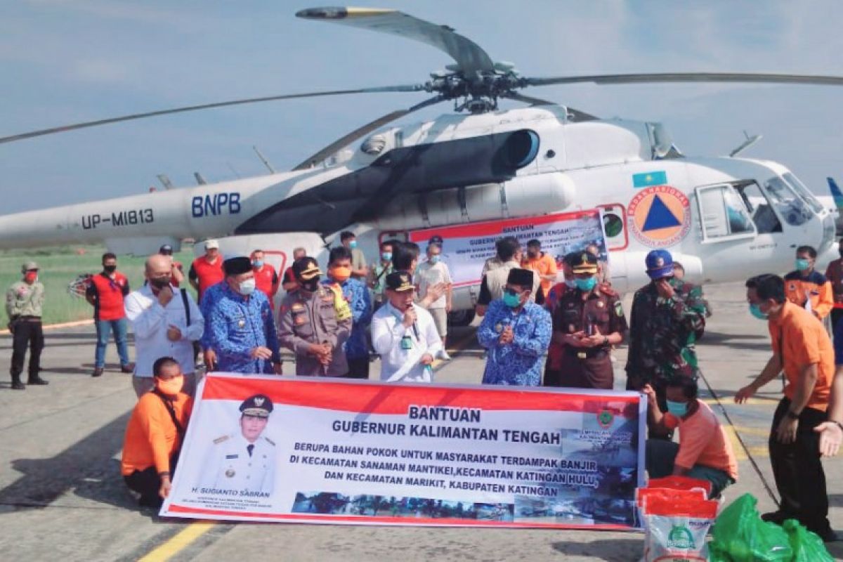 Helikopter BNPB distribusikan bantuan Pemprov Kalteng ke daerah terisolir