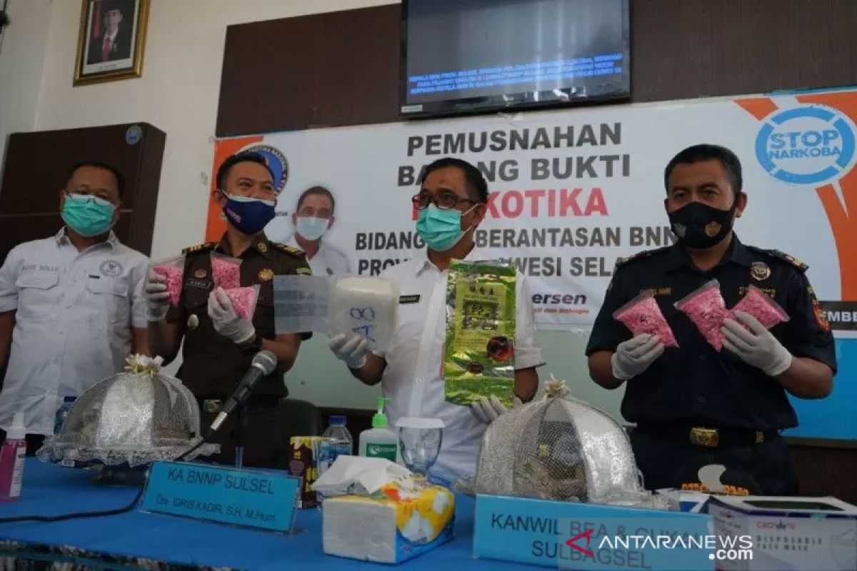 BNNP Sulsel tangkap empat pengedar dan sita 1,6 kg sabu-sabu