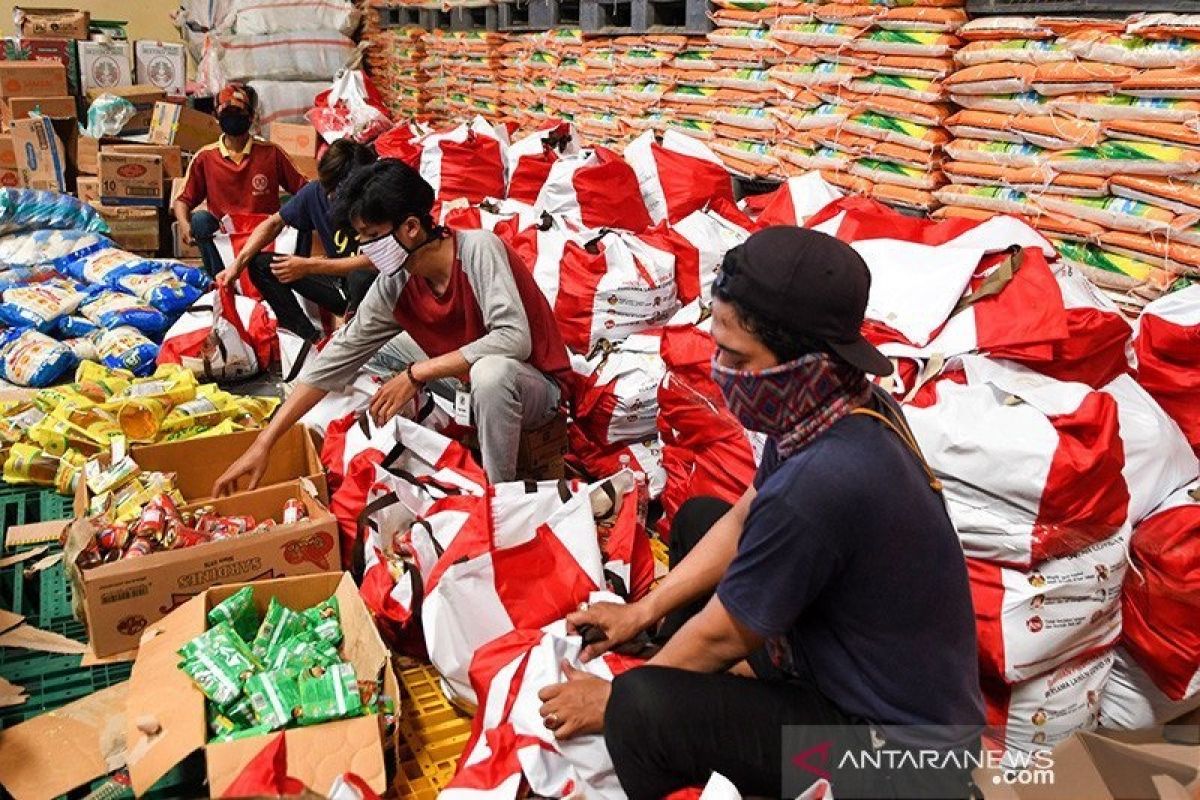 Menjawab krisis kepercayaan masyarakat tentang bansos