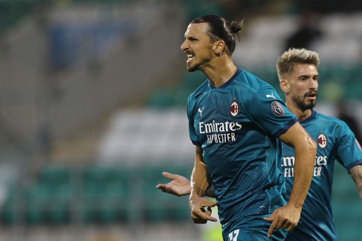 Ibrahimovic antar Milan lolos ke  putaran tiga kualifikasi Liga Europa