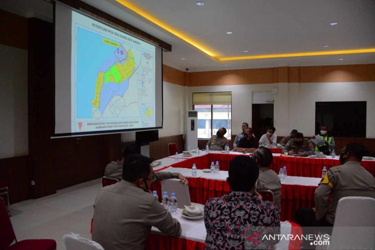 Kapolda Maluku bahas antisipasi gempa-tsunami di gedung mapolda baru