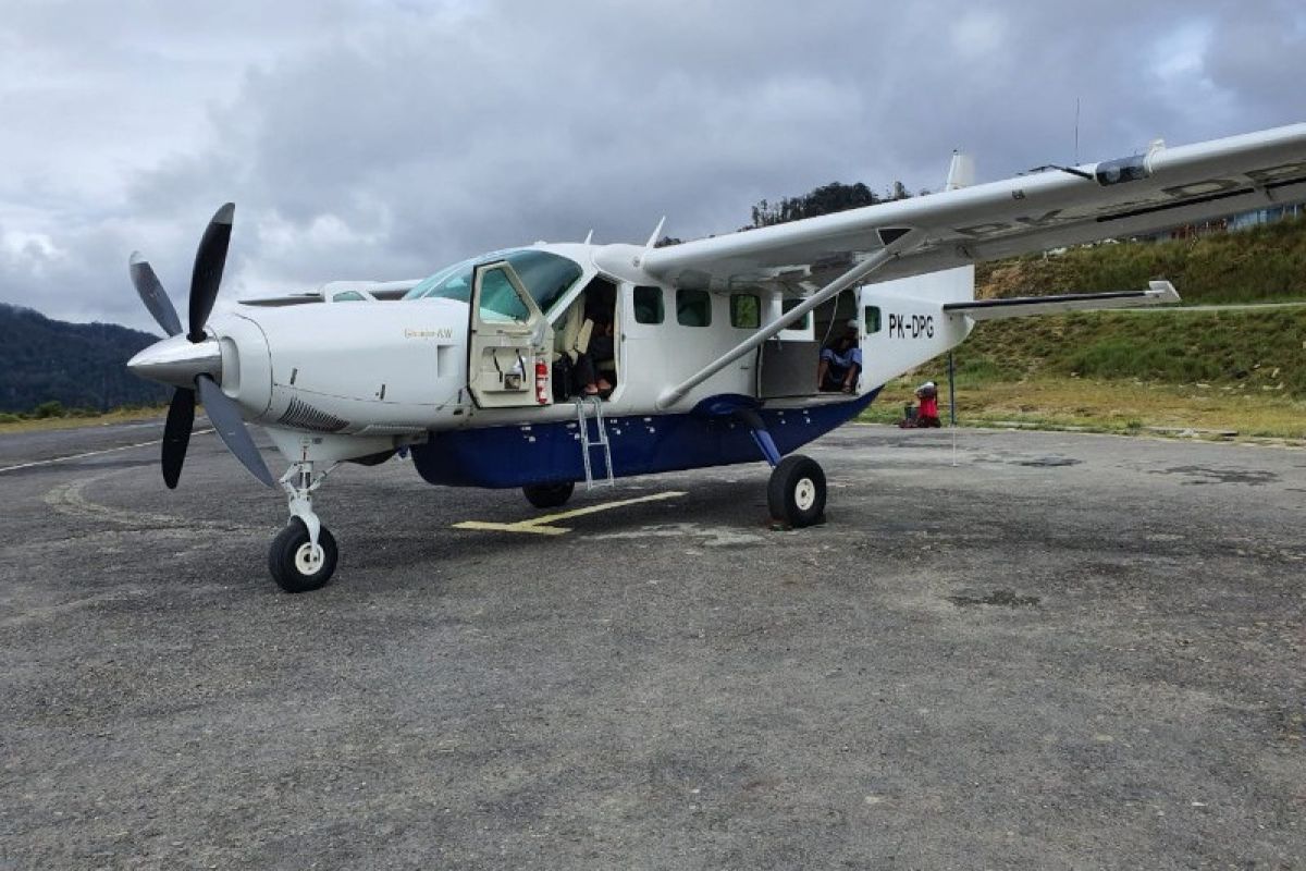 Pesawat Dabi Air ditembak KKB di Bandara Bilogai Sugapa Papua