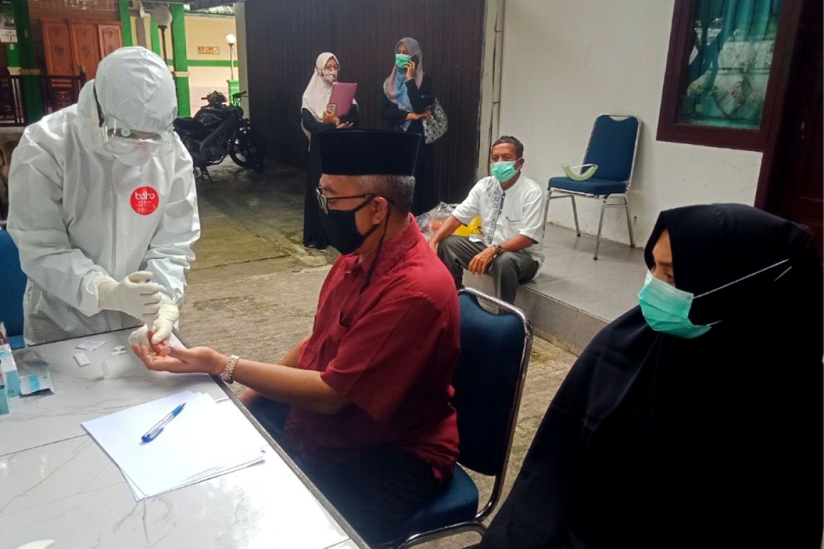 Reaktif rapid test, Bupati Aceh Barat isolasi mandiri selama 14 hari