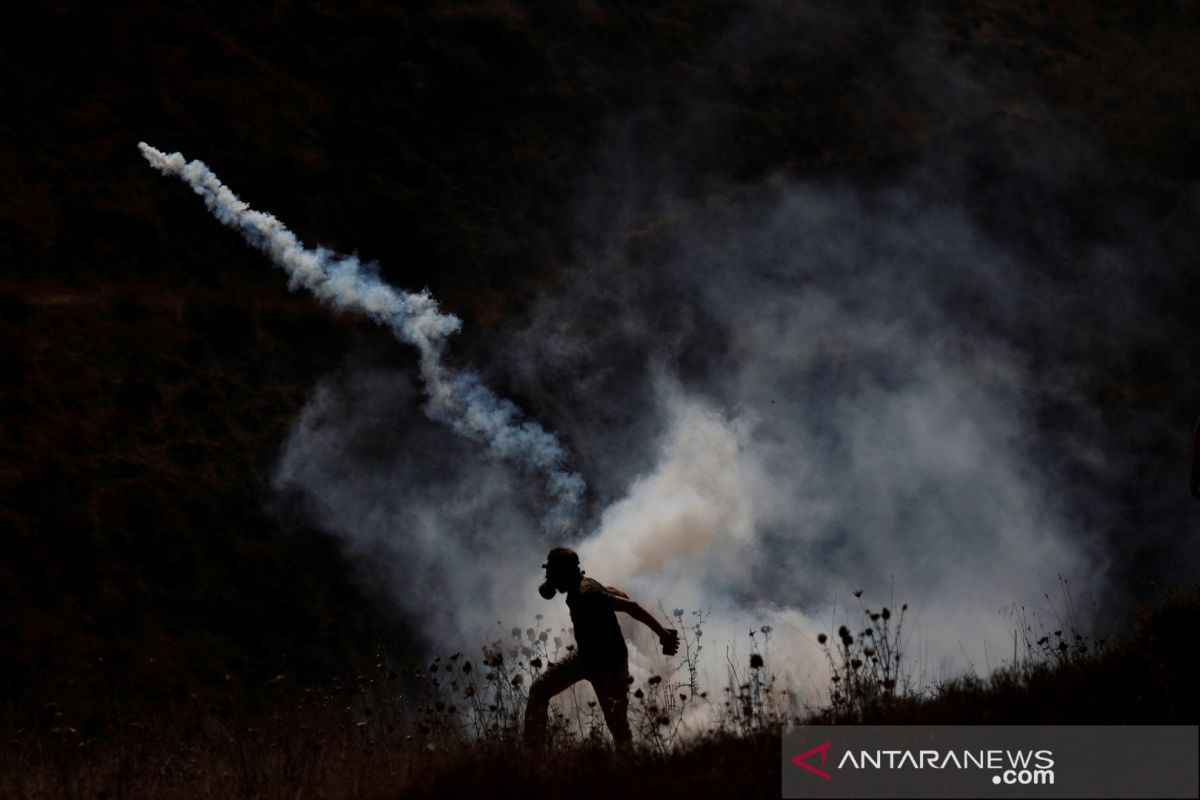 Seorang pejabat tuding Israel jarah peninggalan kuno Palestina