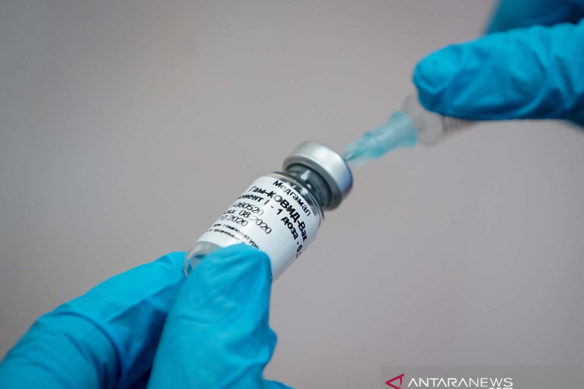 Rusia setuju lanjutkan uji coba vaksin campuran AstraZeneca-Sputnik V