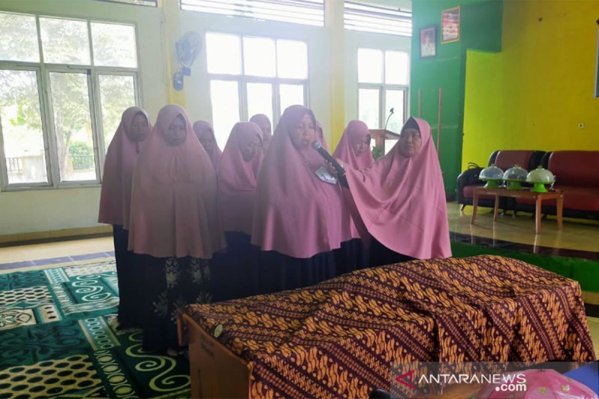 Ketua TP PKK Lutim apresiasi lomba penyelenggaraan jenazah