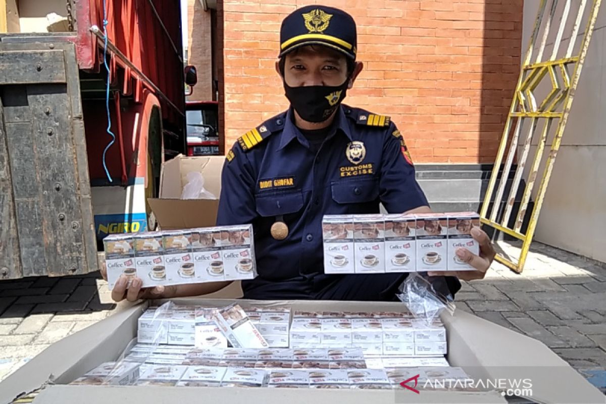 Bea Cukai amankan 3,23 juta batang rokok ilegal