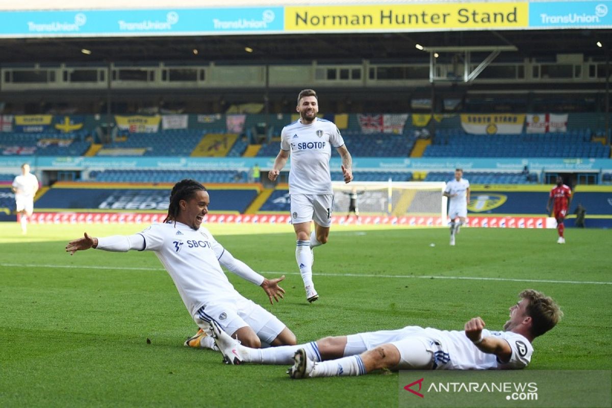 Leeds raih kemenangan perdana, tundukkan Fulham 4-3