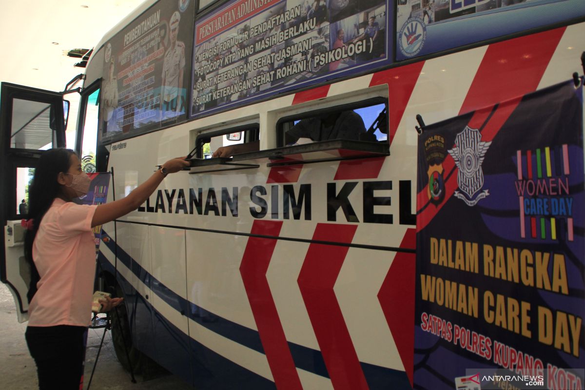 Polres Kupang buka layanan perpanjangan SIM khusus kaum perempuan