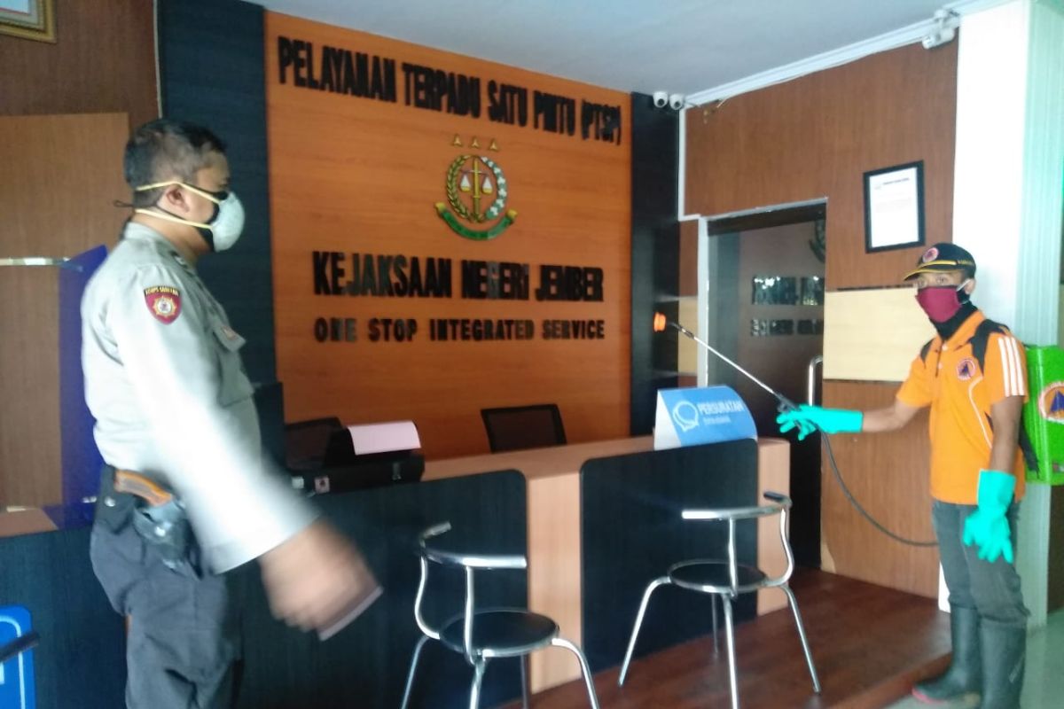 Kajari Jember dan empat pegawainya terpapar COVID-19