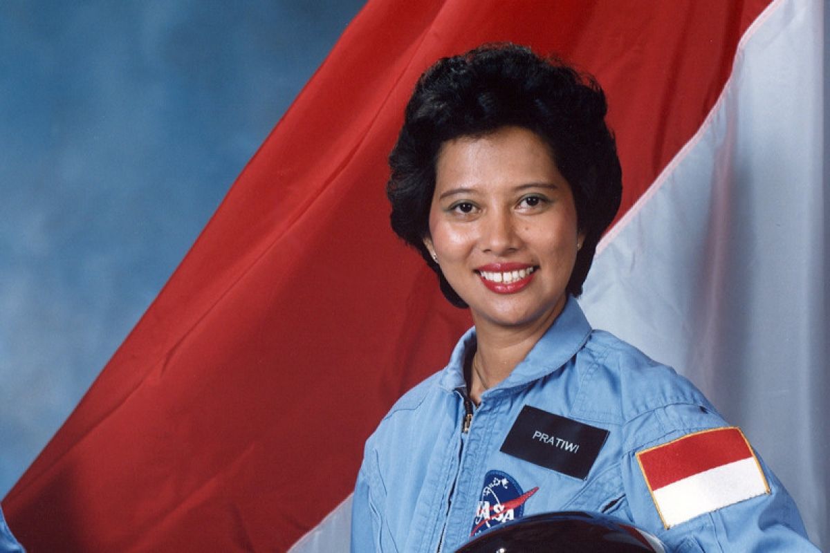 Kisah Pratiwi Sudarmono jadi astronaut perempuan pertama