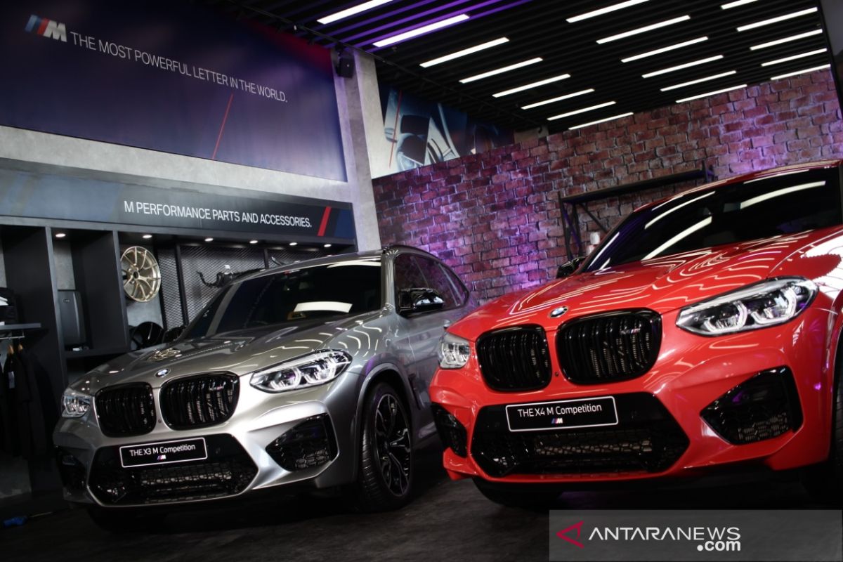 BMW X3 dan X4 M  Competition hadir di Surabaya