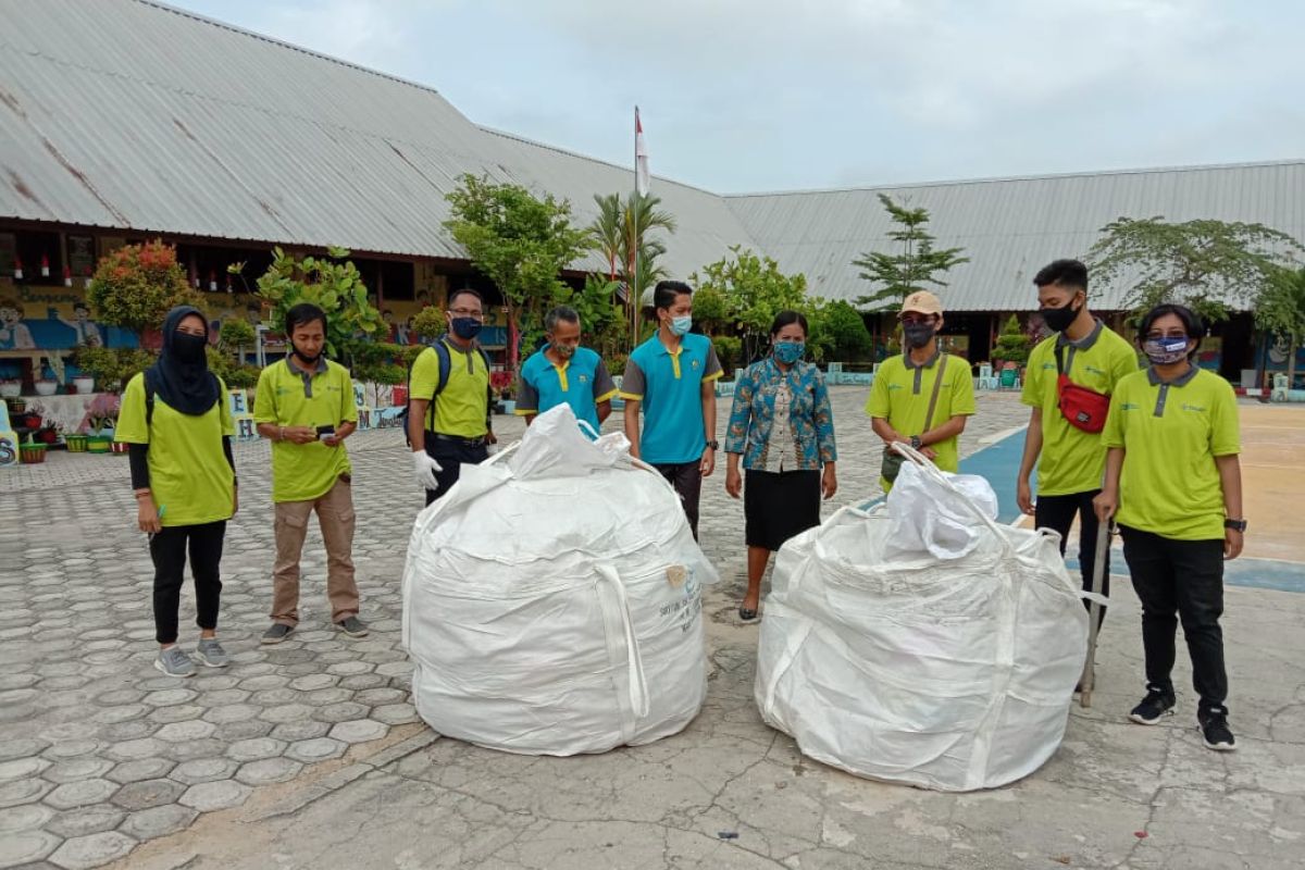 Pemuda Hijau-PT Timah gelar gerakan pilah sampah dari rumah