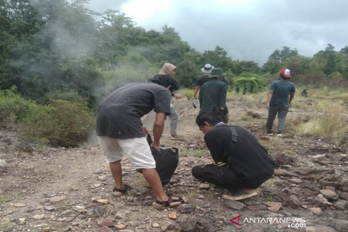 WCD 2020 Tapsel kumpulkan 2 ton sampah